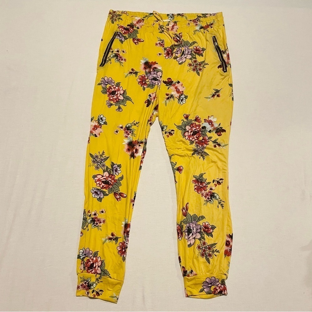 Eye Candy Floral Yellow Joggers Women’s Size 3X